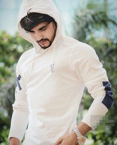  ,   Sadam, 33 ,   ,   