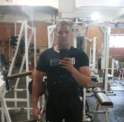  ,   Mikhail, 39 ,   ,   , c 
