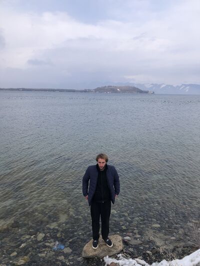  ,   Hayro, 27 ,   ,   , c 