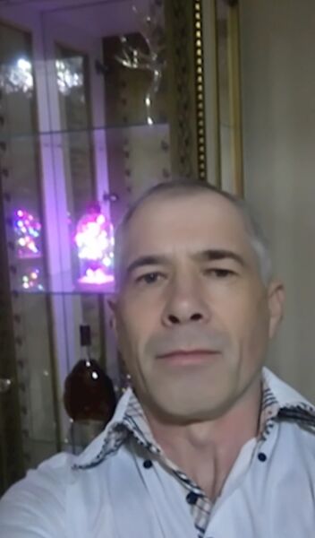 ,   Vasile, 52 ,   c 