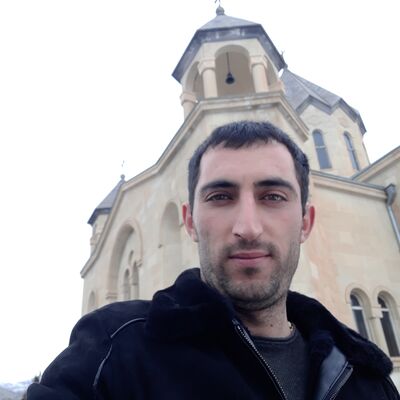  ,   Narek, 33 ,   ,   