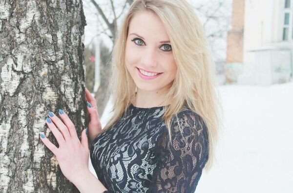  ,   Lena, 38 ,   ,   , c , 