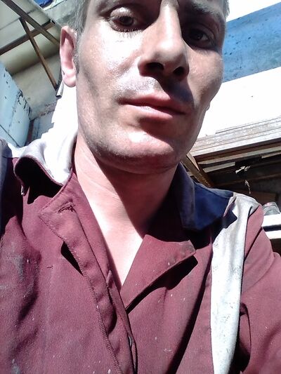  ,   Mikhail, 35 ,   ,   , c 