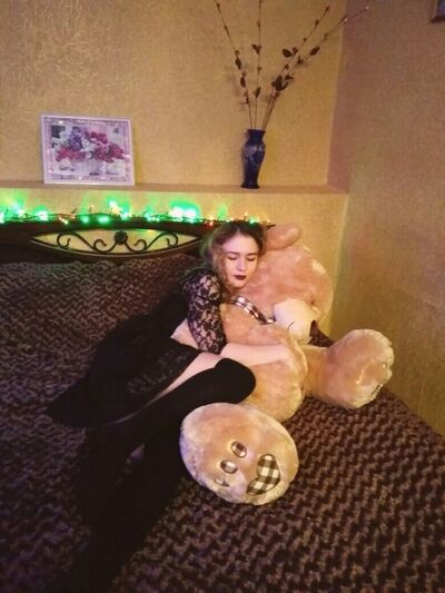  ,   Elena, 24 ,   ,   , c 