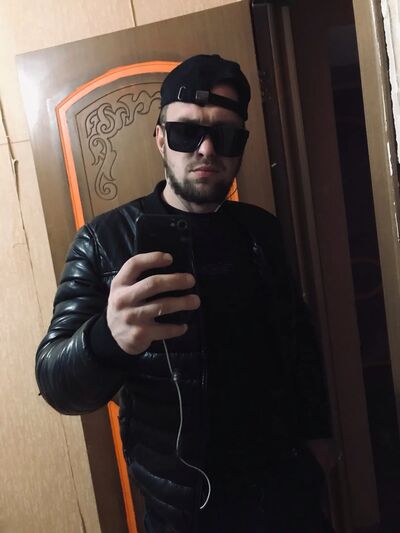  ,   Artyr reix, 27 ,   ,   
