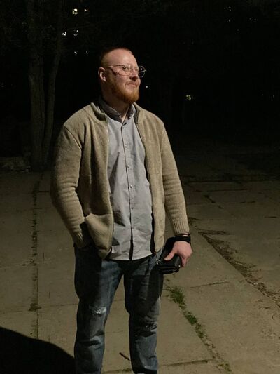  ,   Nik, 37 ,  
