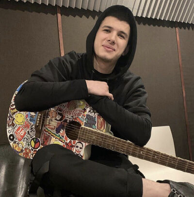  ,   Den, 28 ,   ,   , c , 