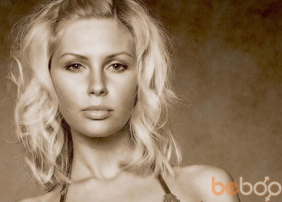  ,   Janett, 43 ,  