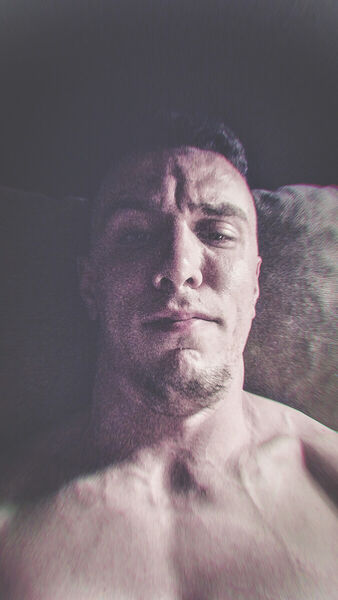  ,   Khalif, 33 ,   ,   , c 