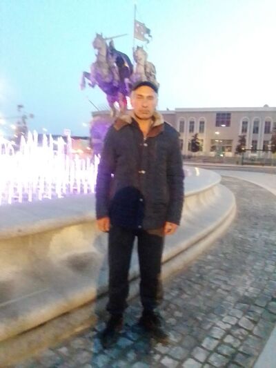  ,   Farhaf, 52 ,     , c 