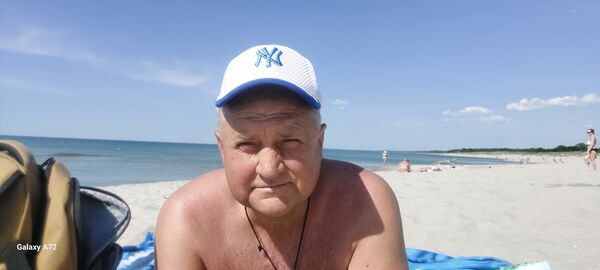  ,   Igor, 59 ,   ,   , c 