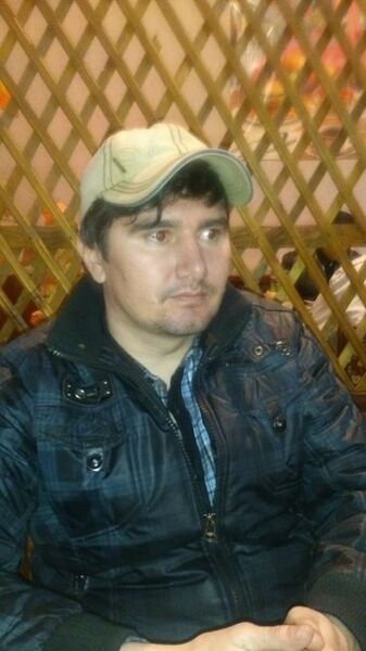 ,   Mario, 41 ,  