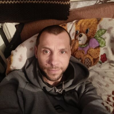  ,    Pozilyi, 37 ,   ,   , 