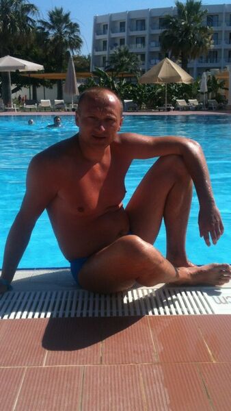  ,   Valero, 45 ,   