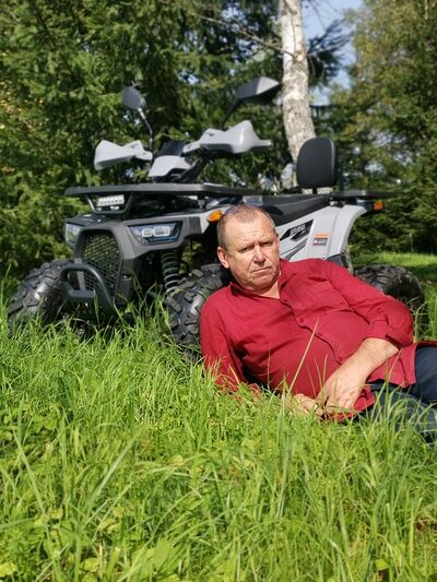  ,   Viktor, 61 ,   ,   , c 