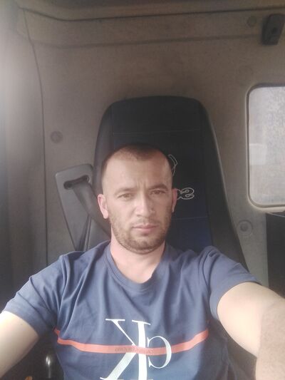  ,   Dostonbek, 34 ,   ,   