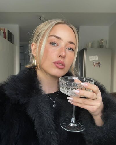  Frankfurt am Main,   , 26 ,   ,   