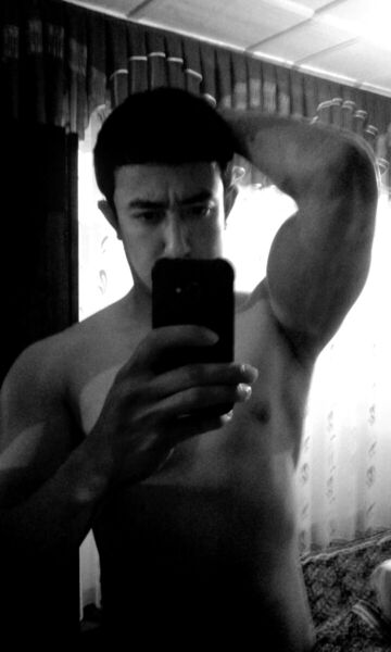  ,   Doniyor, 33 ,     , c 