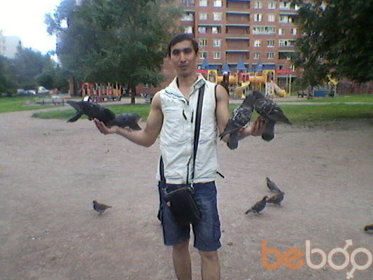  -,   Ali, 40 ,   