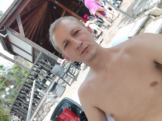  ,   Konstantin, 40 ,   ,   
