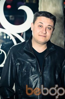  ,   Alex, 39 ,   