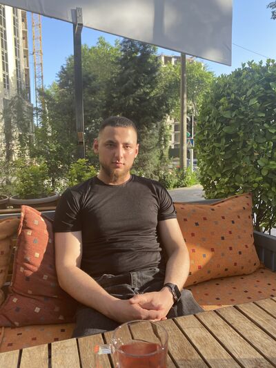  ,   Ali, 33 ,   ,   , c 