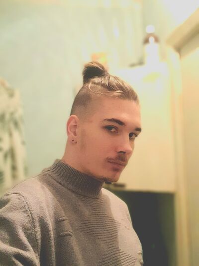  ,   Mark, 21 ,   c , 