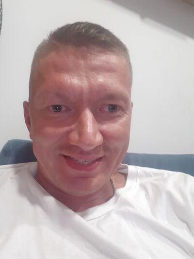  ,   Anton, 41 ,   ,   , c 