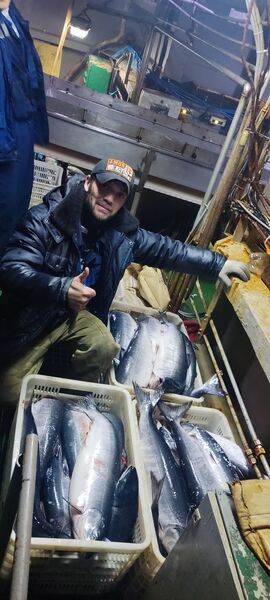  ,   Viktor, 39 ,   c 