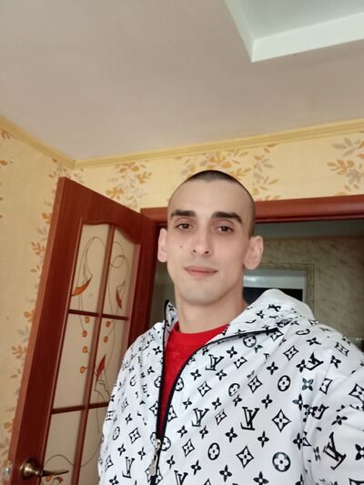  ,   Serioja, 37 ,   ,   