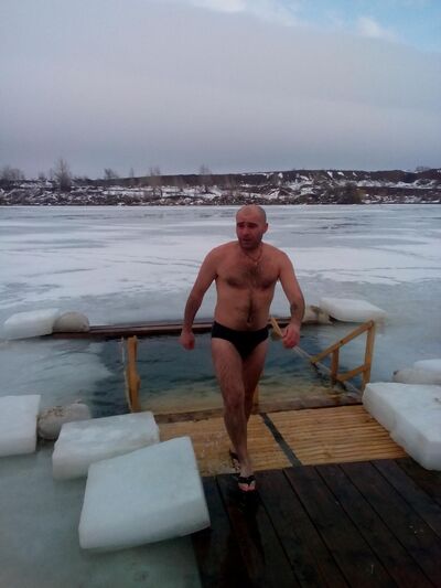  ,   Vovik, 42 ,   ,   , c , 