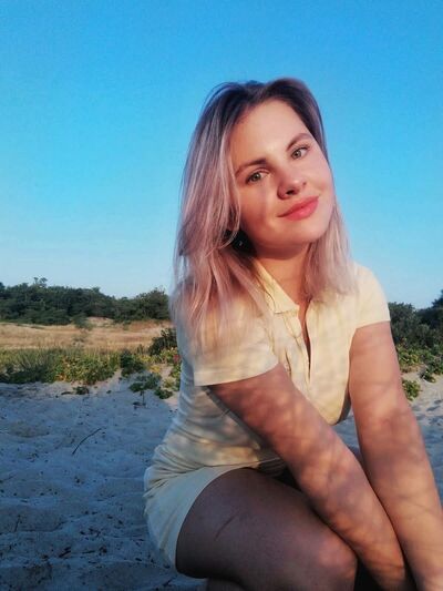  ,   Kate, 22 ,   ,   