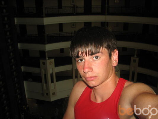  ,   Sergei, 32 ,   