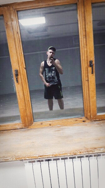  18142343  Alex, 25 ,    