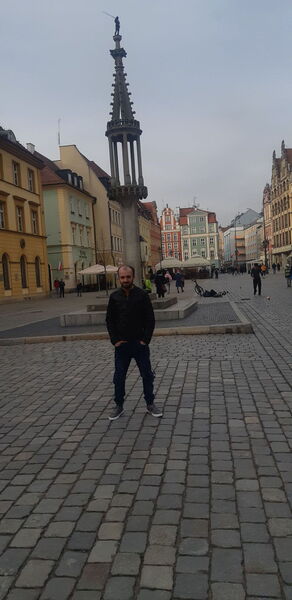  ,   Rami, 33 ,   ,   