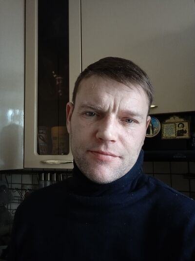  ,   Andrej, 40 ,   ,   