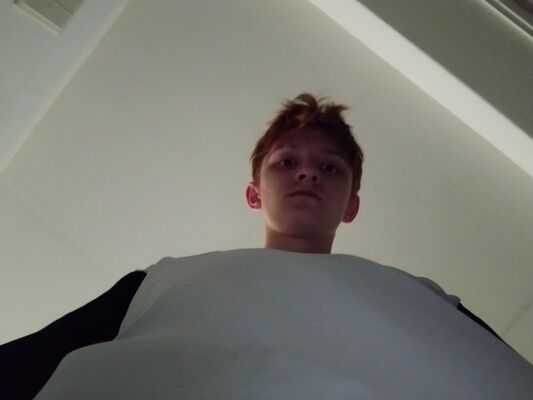  ,   Maksim, 20 ,   ,   