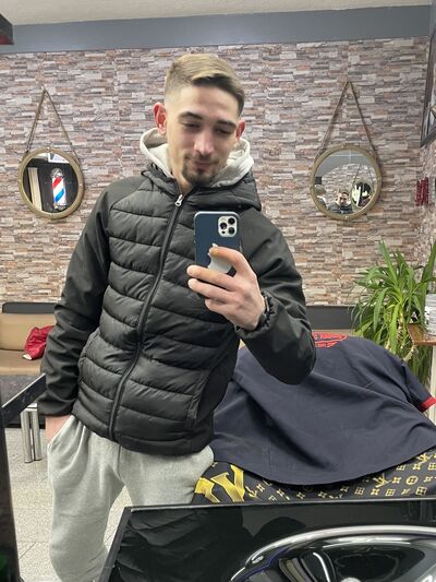  Unterfohring,   Roman, 27 ,   ,   