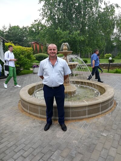  ,   Dmitrij, 54 ,   c 