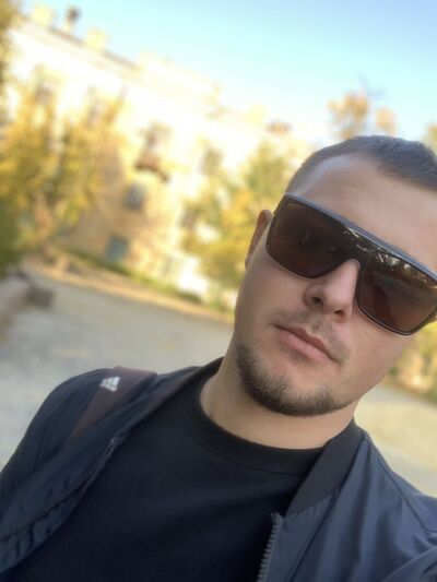  ,   Dex, 27 ,   ,   