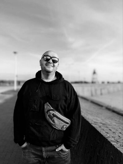  Zaandam,   , 42 ,     , c 