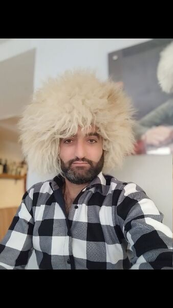  ,   Simon, 35 ,   ,   