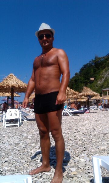  ,   Artur, 41 ,   ,   
