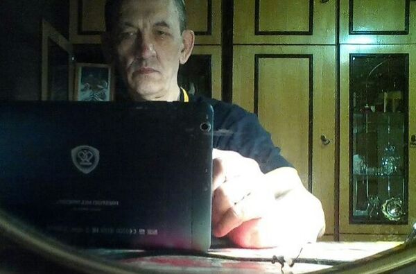  ,   Vlad, 63 ,   
