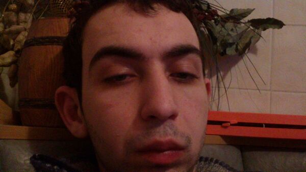 ,   Artem, 35 ,   