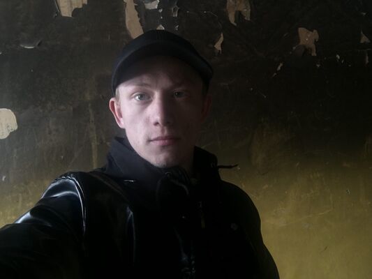  ,   Dmitry, 25 ,   c , 