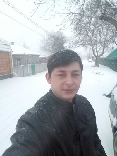  ,   Gena, 32 ,   