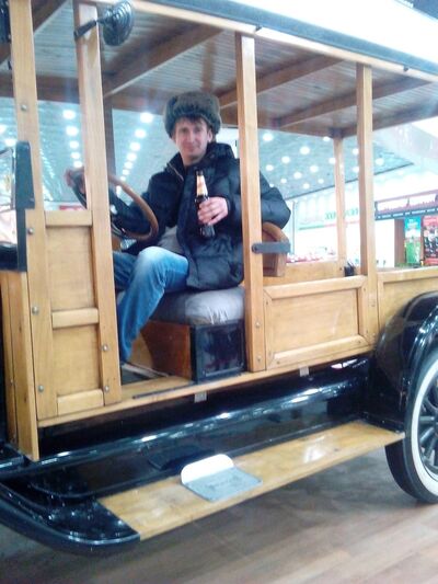  ,   Alexander, 33 ,   c 