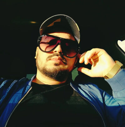  ,   Riyad, 31 ,   ,   