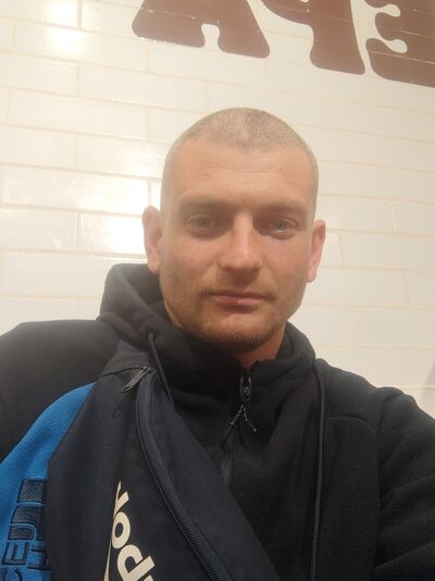  ,   Mark, 29 ,   ,   